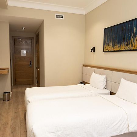 Hotel Marwa Tashkent Pool&Spa 外观 照片