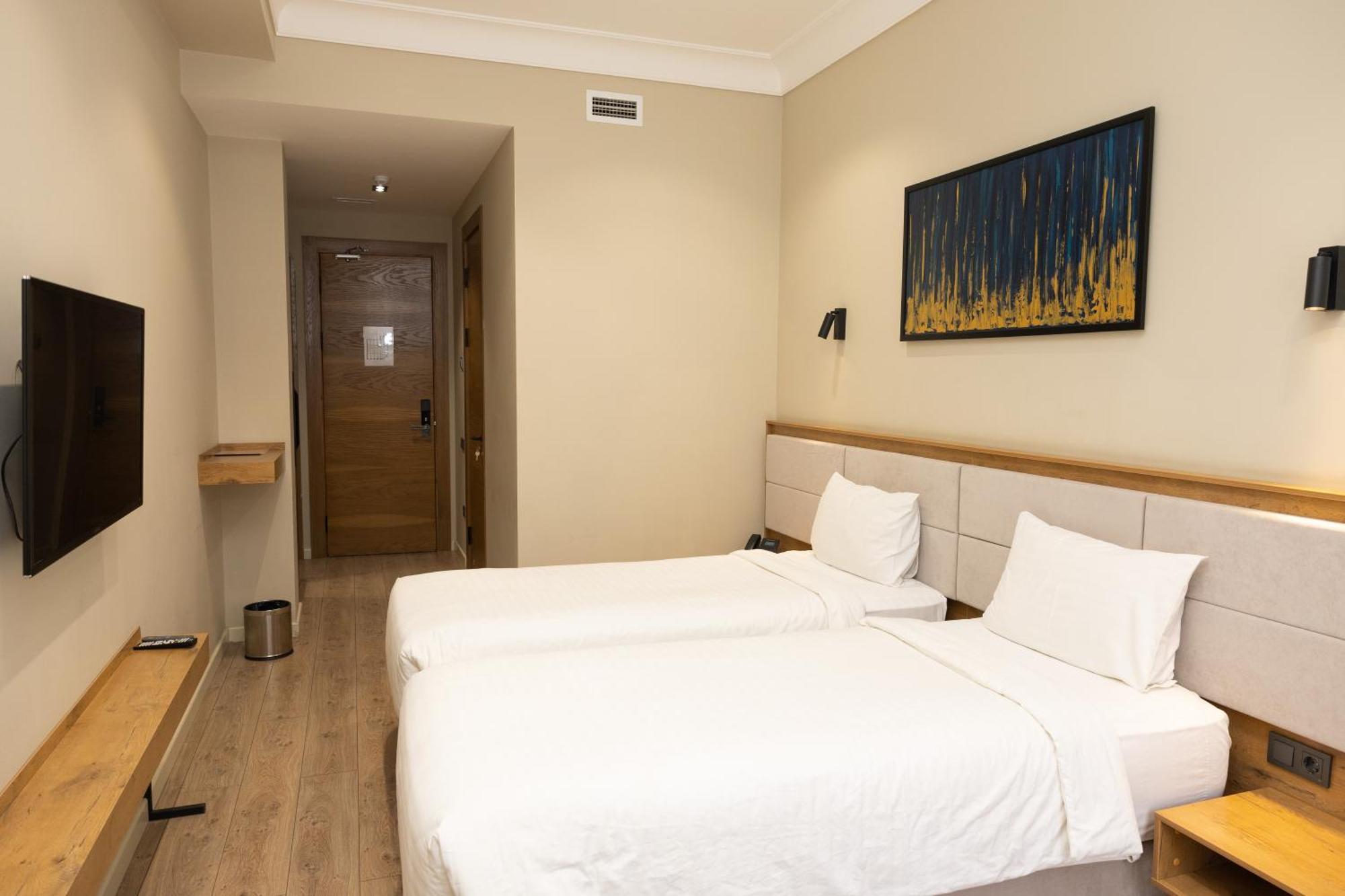 Hotel Marwa Tashkent Pool&Spa 外观 照片