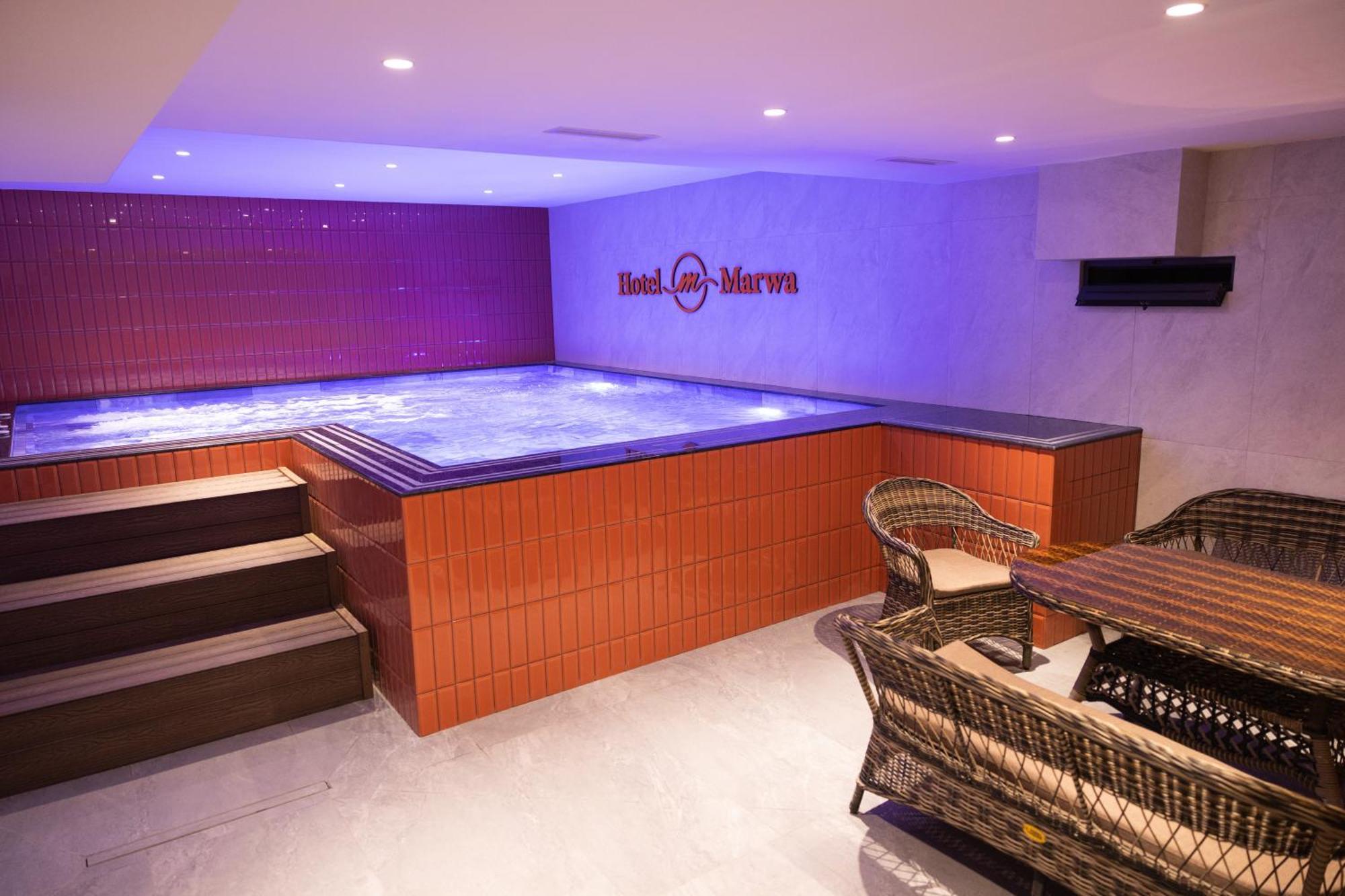 Hotel Marwa Tashkent Pool&Spa 外观 照片